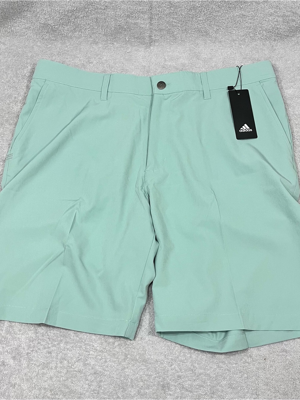 Adidas Ultimate 365 8.5" Inseam Golf Shorts Hazy Green Men's Size 36 NWT